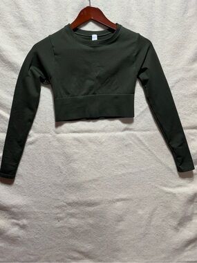 OFFLINE by Aerie Long Sleeve Crop Top Women’s XS Olive Green Activewear Athleisu